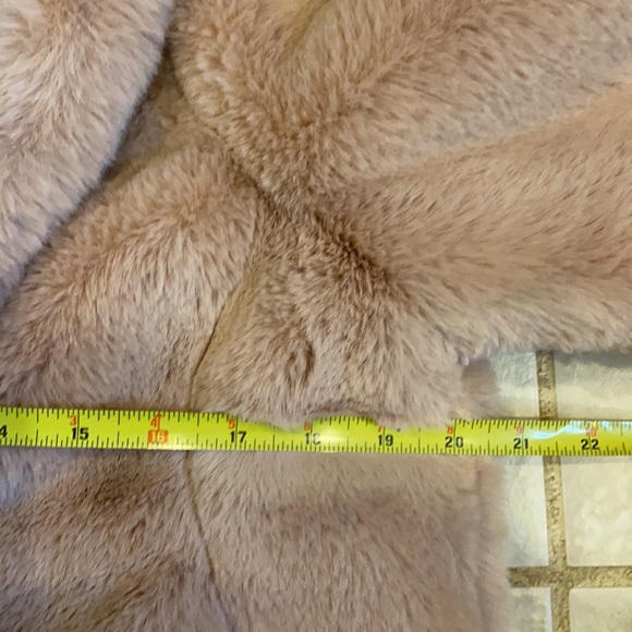 INC International Concepts Faux Fur Pink Jacket M - Picture 4 of 10